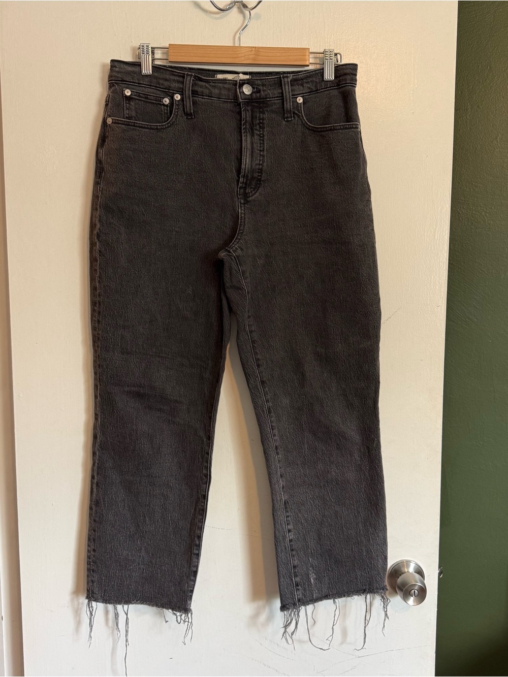 Madewell charcoal wash dark gray the perfect vintage straight leg jean size 29P
